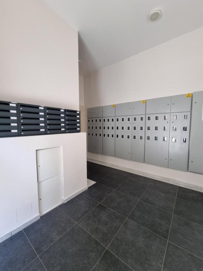 Fantastic New Centre Apartment Подгорица Екстериор снимка