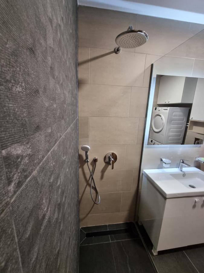Fantastic New Centre Apartment Подгорица Екстериор снимка